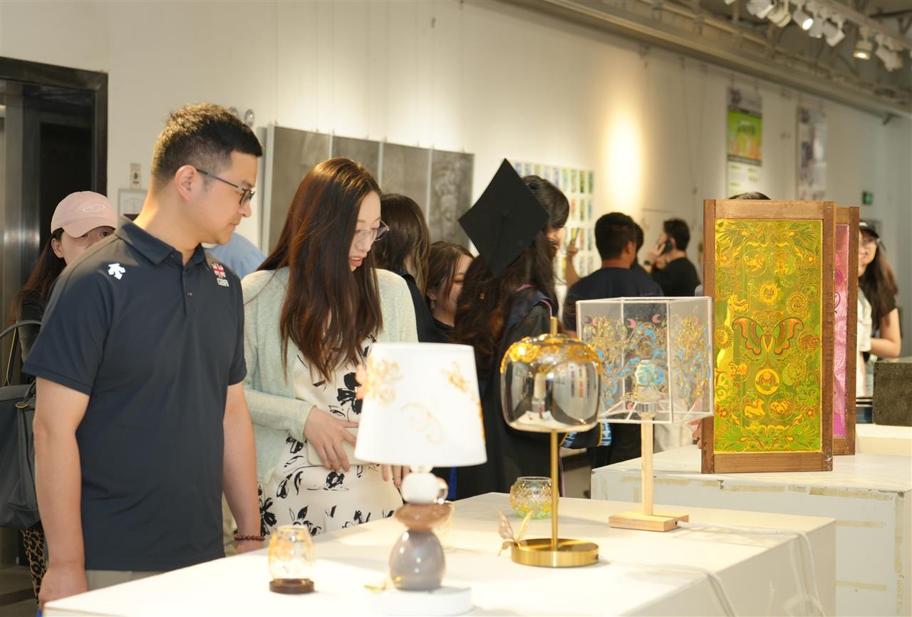 展览现场 张莱摄 (3).JPG 展览现场 张莱摄 (3).JPG