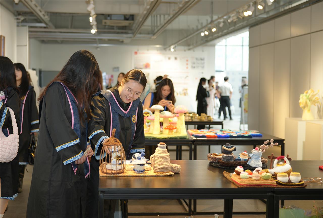 展览现场 张莱摄 (6).JPG 展览现场 张莱摄 (6).JPG