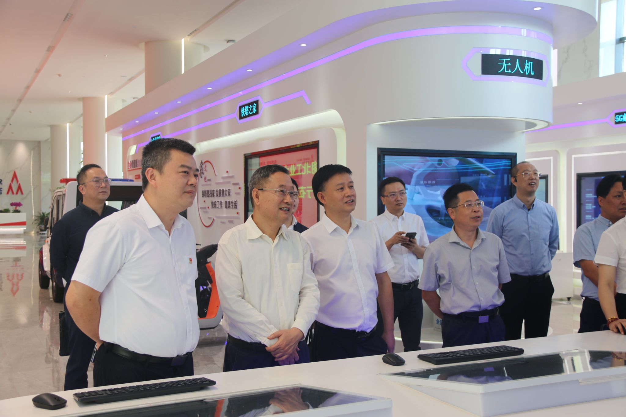我校与中国铁塔湖北省分公司签订战略合作框架协议