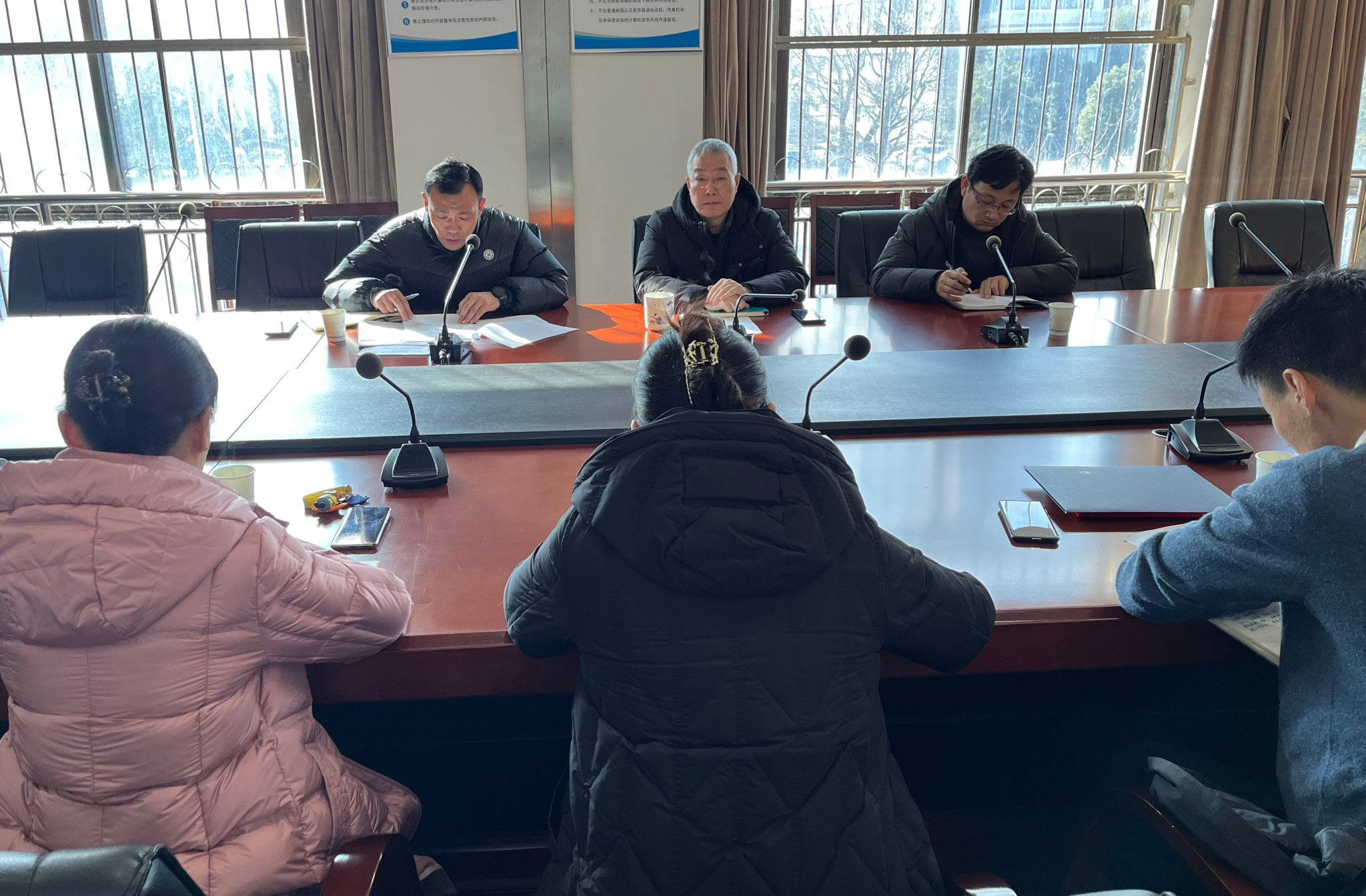 学校安全委员会召开消防安全专题会议